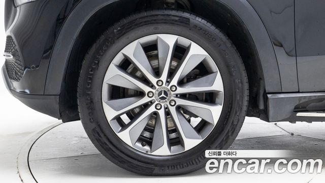Mercedes-Benz GLE-Class (W167) GLE300d 4MATIC 2022 — фото 5