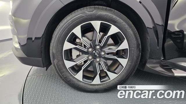 Kia Carnival (IV) Gasoline 7-Seater Signature 2023 — фото 5
