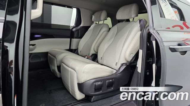 Kia Carnival (IV) Gasoline 7-Seater Signature 2023 — фото 12