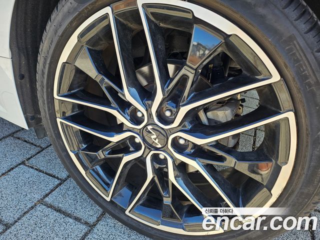 Kia K5 (III) 1.6 Turbo Prestige 2023 — фото 9