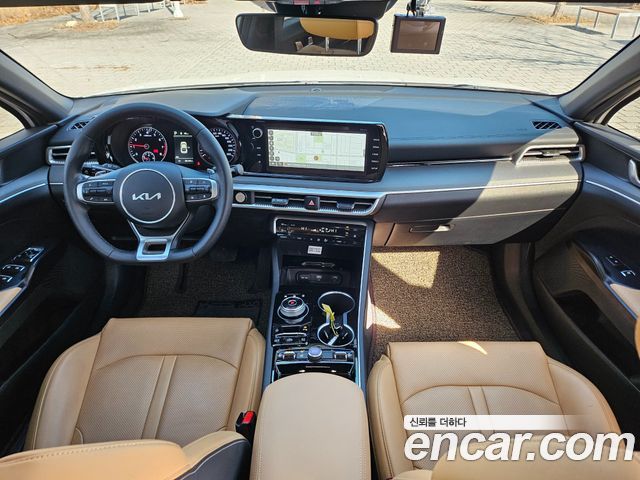 Kia K5 (III) 1.6 Turbo Prestige 2023 — фото 19