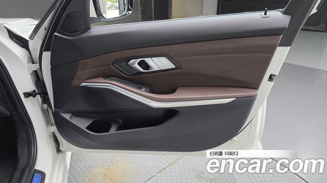 BMW 3 Series (G20) 320d Luxury 2022 — фото 25