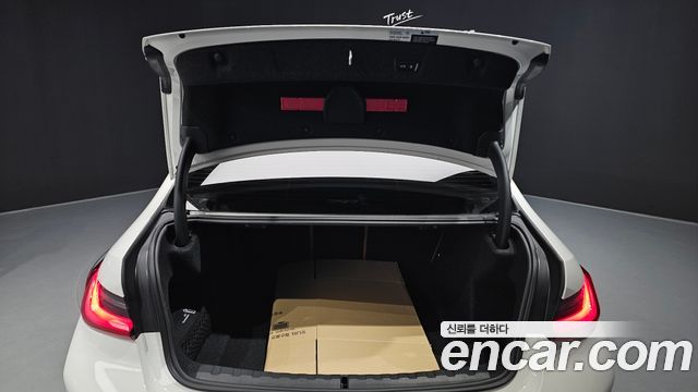 BMW 3 Series (G20) 320i M Sport 2025 — фото 20