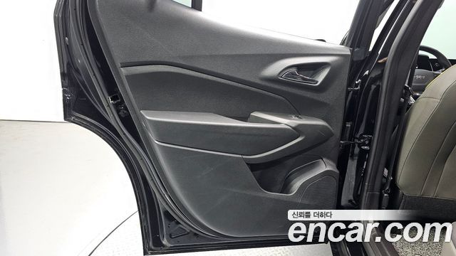 Chevrolet Trax Crossover 1.2 ACTIV 2024 — фото 25