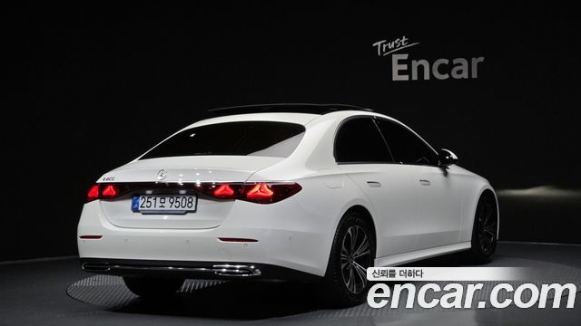 Mercedes-Benz E-Class (W214) E200 Avantgarde 2025 — фото 2