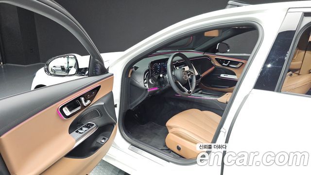 Mercedes-Benz E-Class (W214) E200 Avantgarde 2025 — фото 10