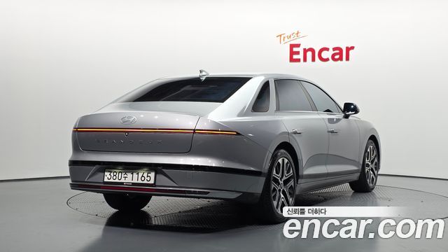 Hyundai Grandeur (GN7) 3.5 LPG 2WD Premium 2023 — фото 2