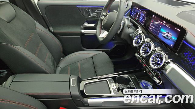 Mercedes-Benz EQB (X243) EQB300 4MATIC AMG Line 2026 — фото 9