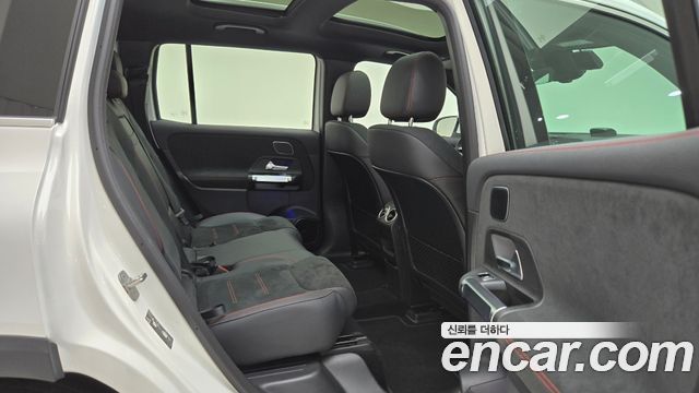 Mercedes-Benz EQB (X243) EQB300 4MATIC AMG Line 2026 — фото 10