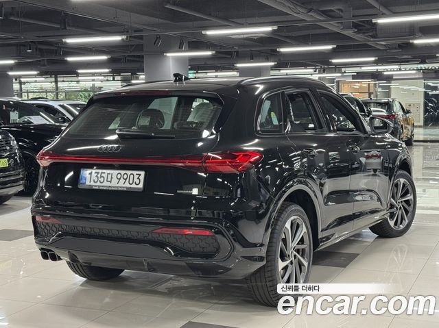 Audi Q5 (80A) 40 TDI Quattro S Line Black Edition 2025 — фото 3
