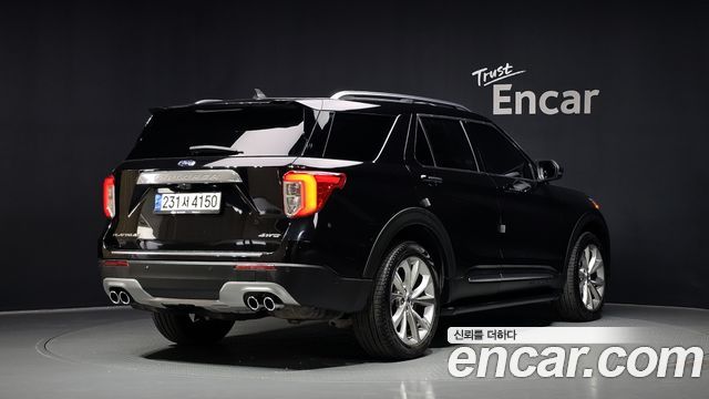 Ford Explorer (VI) 3.0 Platinum 4WD 2021 — фото 2