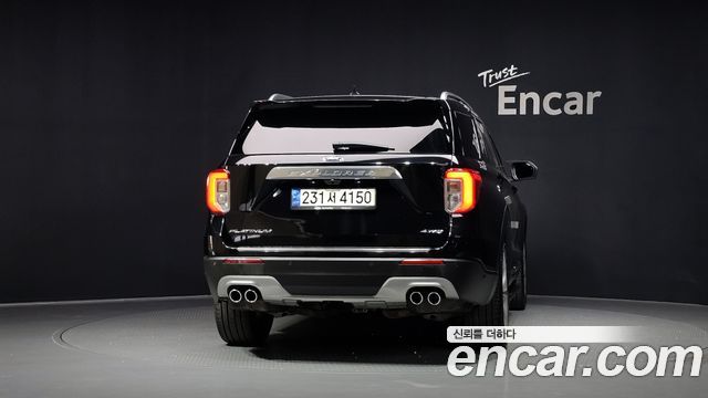 Ford Explorer (VI) 3.0 Platinum 4WD 2021 — фото 4