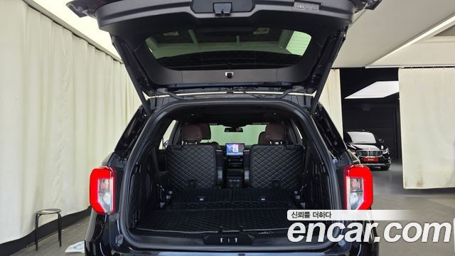 Ford Explorer (VI) 3.0 Platinum 4WD 2021 — фото 20