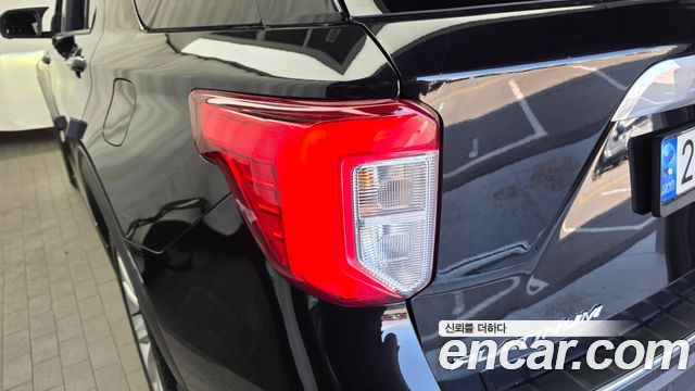 Ford Explorer (VI) 3.0 Platinum 4WD 2021 — фото 23