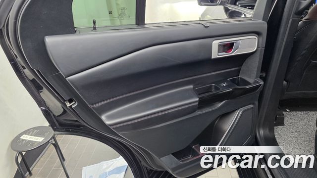 Ford Explorer (VI) 3.0 Platinum 4WD 2021 — фото 25