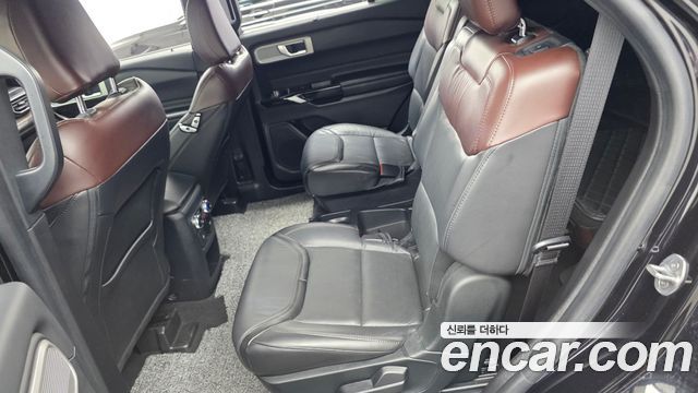 Ford Explorer (VI) 3.0 Platinum 4WD 2021 — фото 26