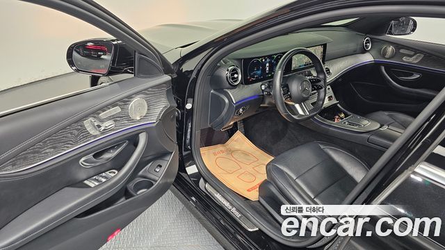 Mercedes-Benz E-Class (W213) E350 4MATIC AMG Line 2022 — фото 10