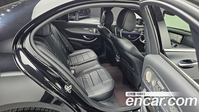 Mercedes-Benz E-Class (W213) E350 4MATIC AMG Line 2022 — фото 16