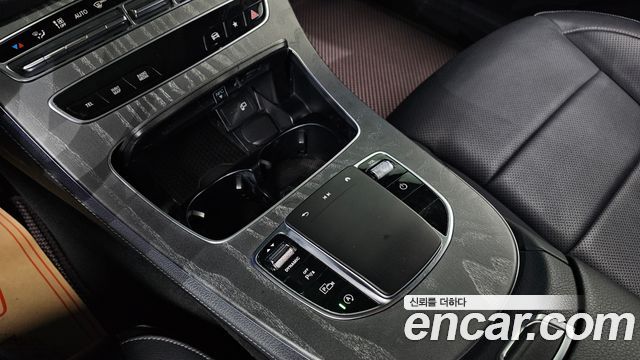Mercedes-Benz E-Class (W213) E350 4MATIC AMG Line 2022 — фото 21