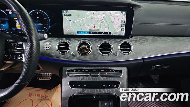 Mercedes-Benz E-Class (W213) E350 4MATIC AMG Line 2022 — фото 23