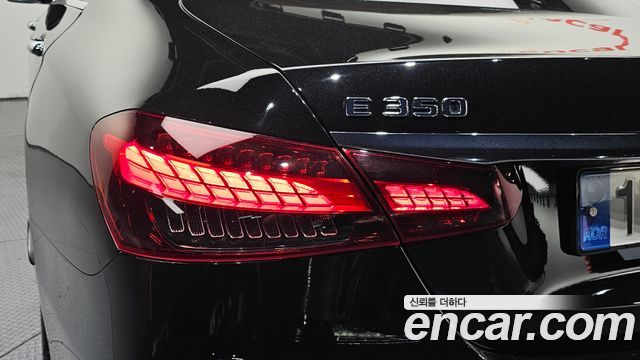 Mercedes-Benz E-Class (W213) E350 4MATIC AMG Line 2022 — фото 29