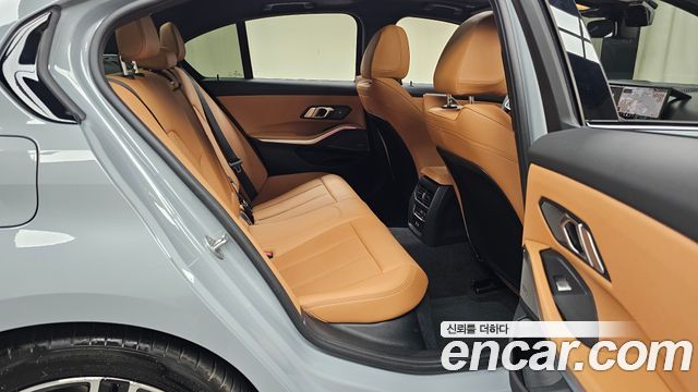 BMW 3 Series (G20) 320i M Sport 2025 — фото 15