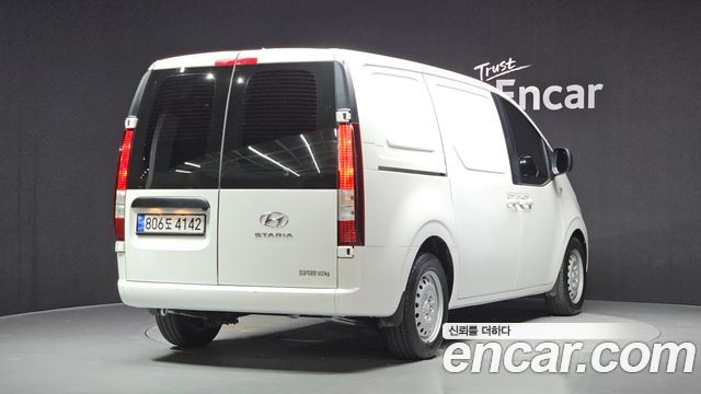 Hyundai Staria Cargo 3-Seater Smart 2023 — фото 2