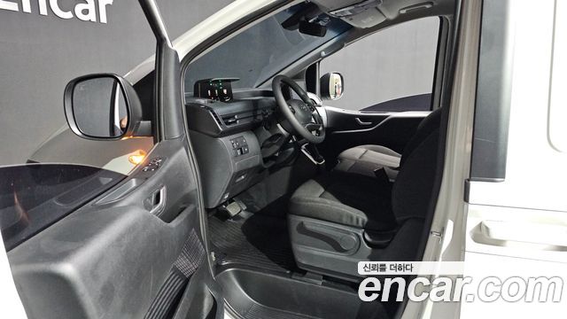 Hyundai Staria Cargo 3-Seater Smart 2023 — фото 10