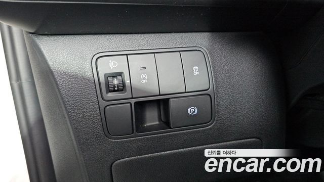Hyundai Staria Cargo 3-Seater Smart 2023 — фото 15