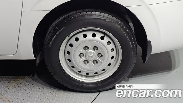 Hyundai Staria Cargo 3-Seater Smart 2023 — фото 21