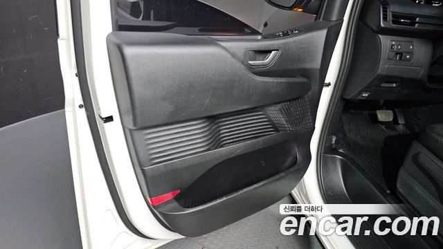 Hyundai Staria Cargo 3-Seater Smart 2023 — фото 24
