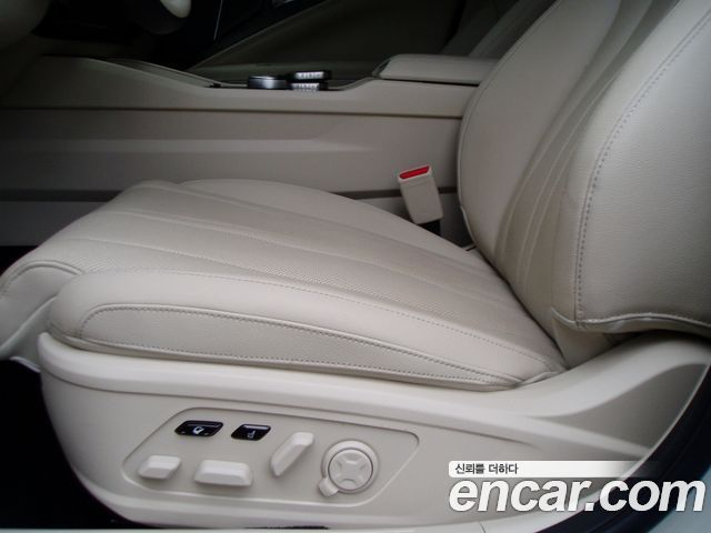 Kia K8 2.5 Gasoline 2WD Noblesse 2025 — фото 17