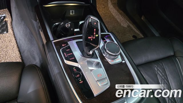 BMW 7 Series (G11) 730Ld xDrive 2016 — фото 9