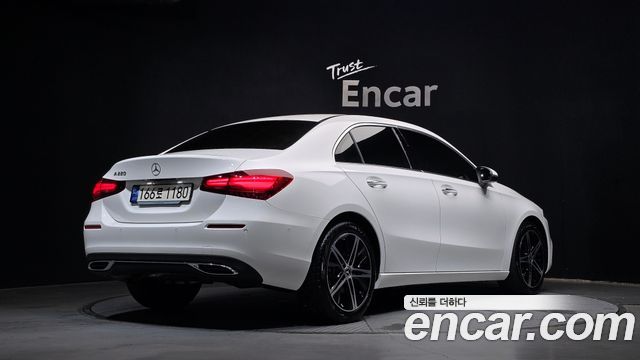 Mercedes-Benz A-Class (W177) A220 Sedan 2024 — фото 2