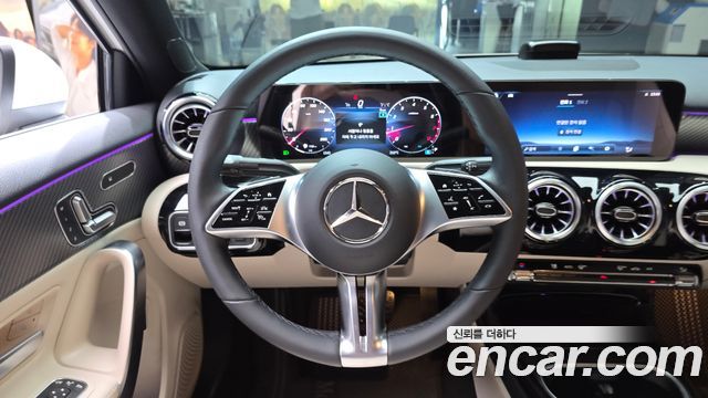 Mercedes-Benz A-Class (W177) A220 Sedan 2024 — фото 13