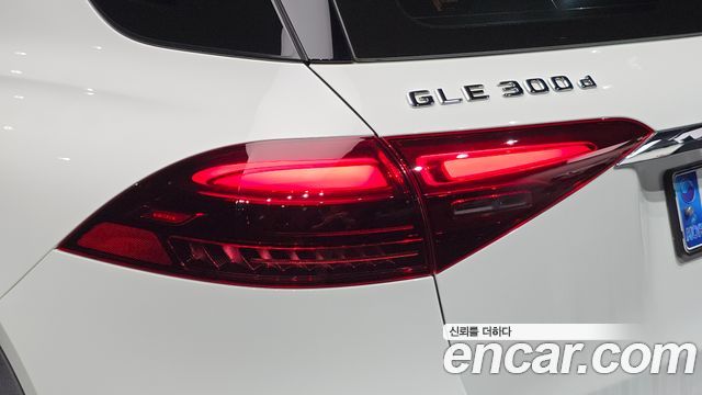Mercedes-Benz GLE-Class (W167) GLE300d 4MATIC 2024 — фото 23
