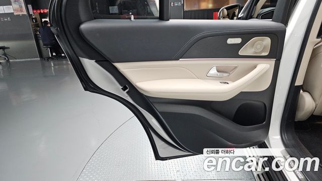 Mercedes-Benz GLE-Class (W167) GLE300d 4MATIC 2024 — фото 25