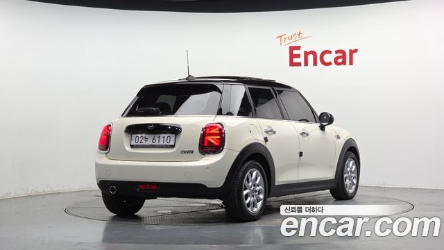 MINI Cooper 5Door HIGH 3rd 2019 — фото 2