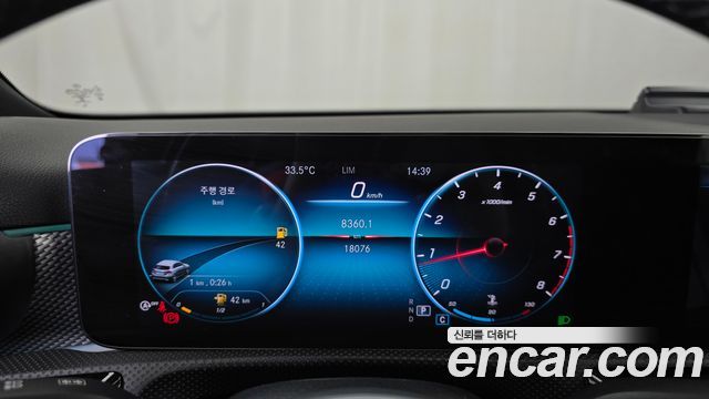 Mercedes-Benz A-Class (W177) A220 Hatchback 2021 — фото 8