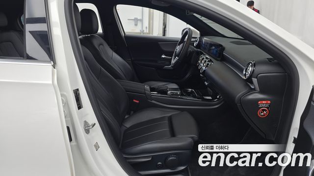 Mercedes-Benz A-Class (W177) A220 Hatchback 2021 — фото 26