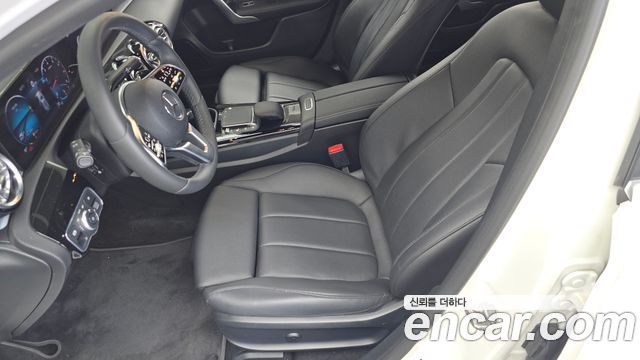 Mercedes-Benz A-Class (W177) A220 Hatchback 2021 — фото 29