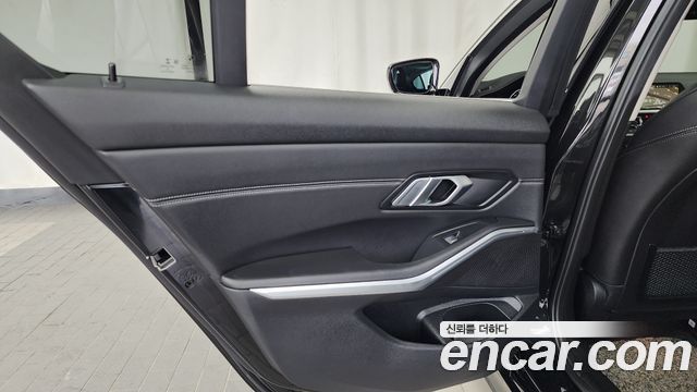 BMW 3 Series (G20) 320e Luxury 2022 — фото 25