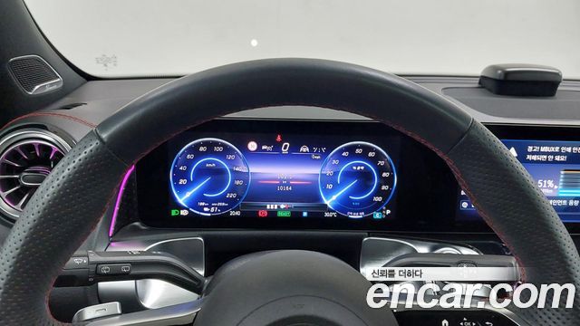 Mercedes-Benz EQB (X243) EQB300 4MATIC AMG Line 2026 — фото 8