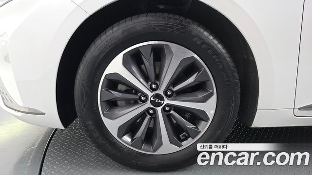 Kia K8 Hybrid Noblesse Lite 2023 — фото 5