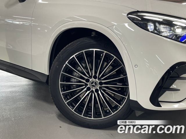 Mercedes-Benz GLC-Class (X254) GLC300 4MATIC Coupe 2026 — фото 9