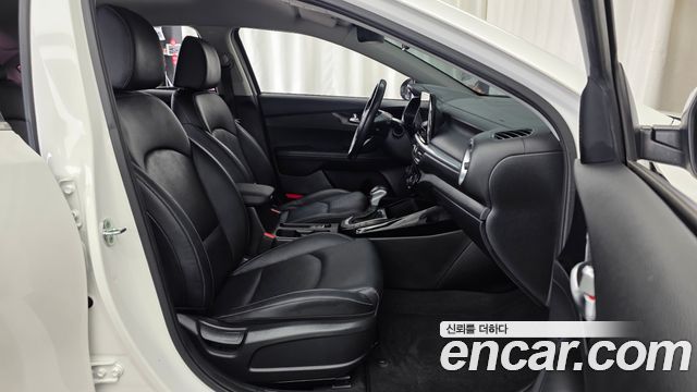 Kia K3 (II) 1.6 Noblesse 2022 — фото 11