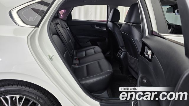 Kia K3 (II) 1.6 Noblesse 2022 — фото 12