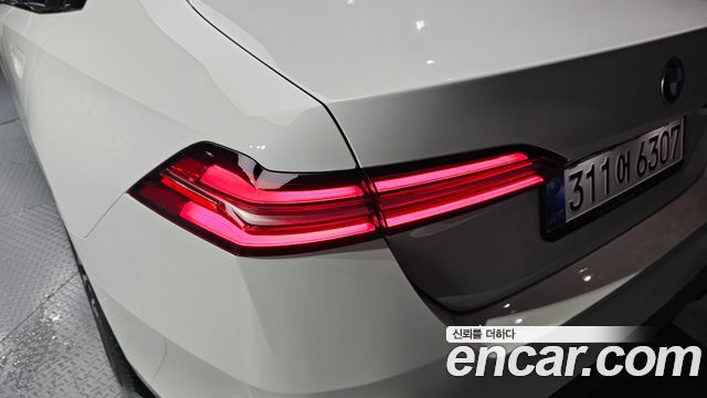 BMW 5 Series (G60) 520i M Sport 2025 — фото 23