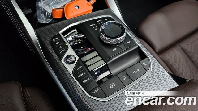 BMW 4 Series (G22) 420i M Sport Pro Convertible 2026 — фото 9