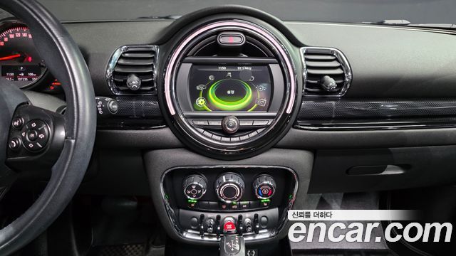MINI Cooper Clubman Standard 2nd 2017 — фото 18